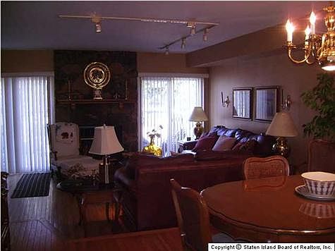 5th image of 70 Dinsmore St APT C