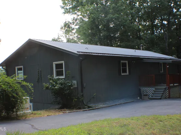 240 Misty Ln, Unicoi, TN 37692