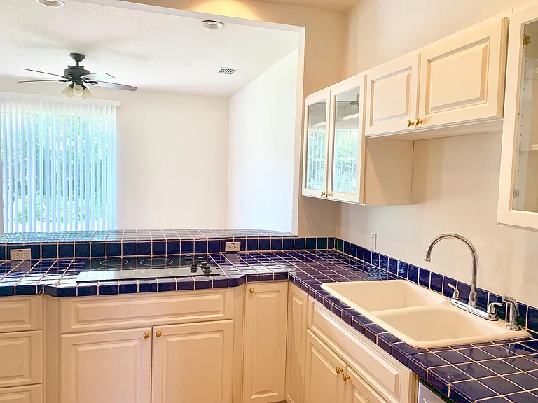 8544 Elbow Key Ct — Photo 3