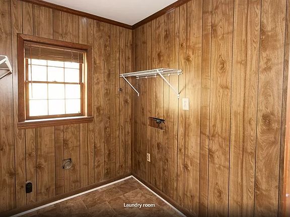 4th image of 3146 Friar Tuck Way