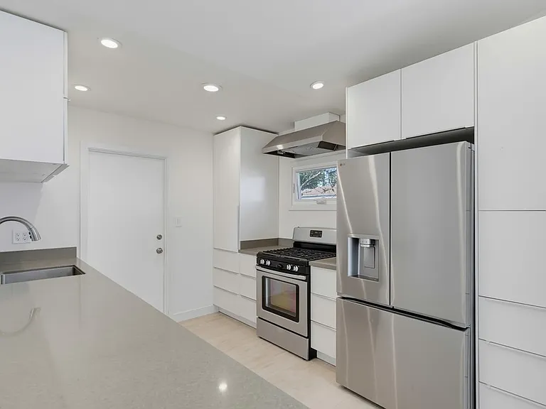 4996 Mount Almagosa Dr — Photo 17