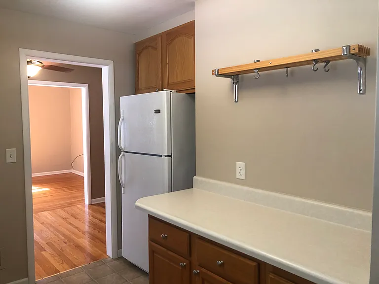 2535 S 38th St — Photo 16