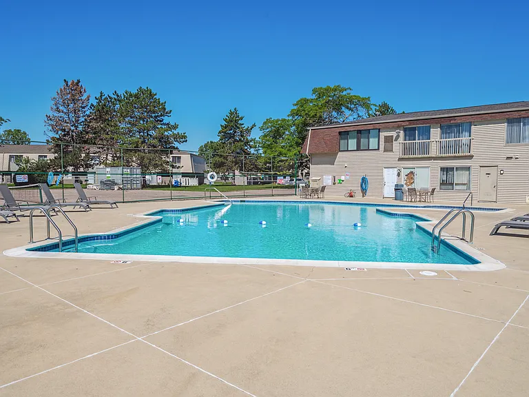 Waterview Farms Apartments — Photo 31