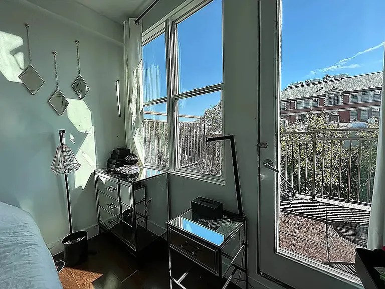171 Suydam St #4R — Photo 2