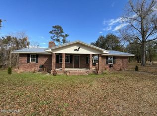 2112 Inwood Rd, Grand Ridge, FL 32442