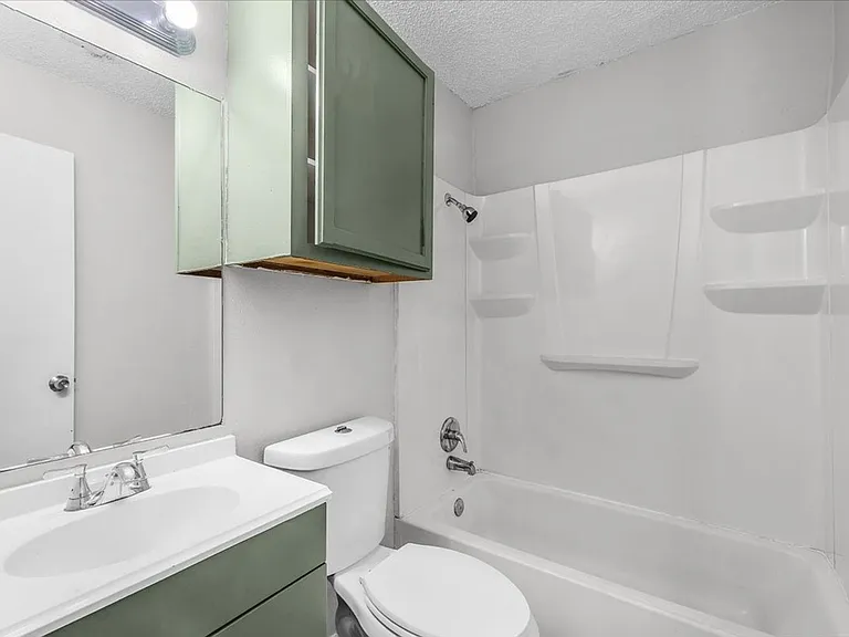 3204 McLean St #C — Photo 15
