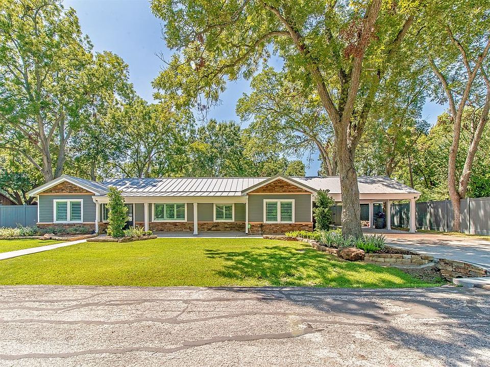 1st image of 806 Newell Dr