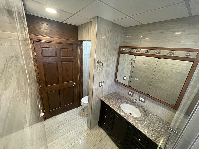 1401 S Main St #1401 — Photo 11