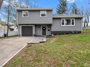 24 Pihlman Pl, Chatham, NJ 07928