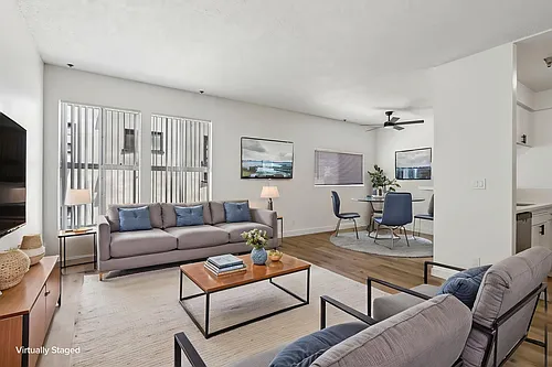 521 N Kenmore Ave #102 Photo 1