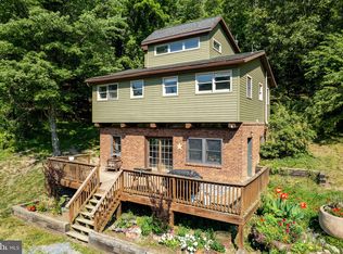 235 Mountain Lake Rd, Hedgesville, WV 25427