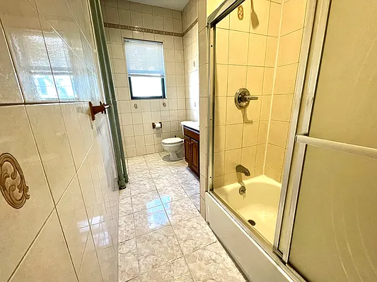 Rented by Remax Real Estate Professionals | media 8