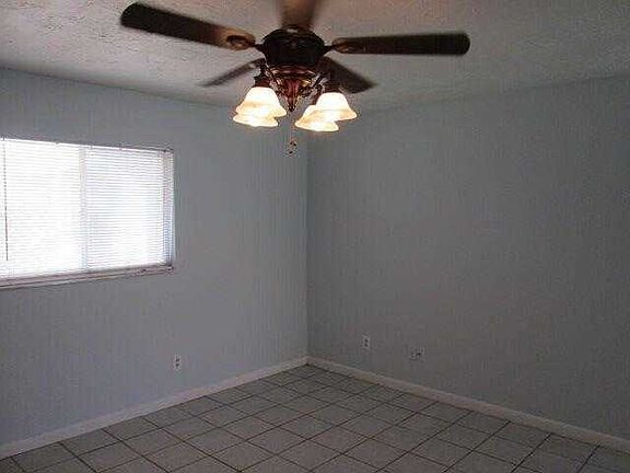 4th image of 403 Hancock Bridge Pkwy APT 2