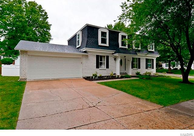 1st image of 305 Golden Valley Dr