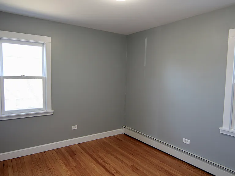 2700 W 98th St #1 — Photo 2