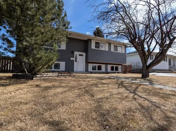 5419 W 51st St, Camrose, AB T4V 3C5