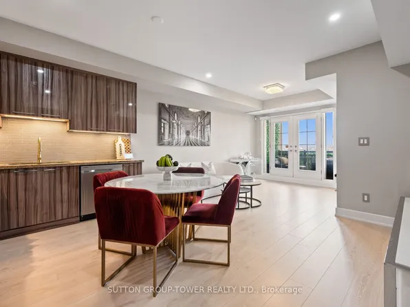 26 Bruce St #C26, Vaughan, ON L4L 0H4