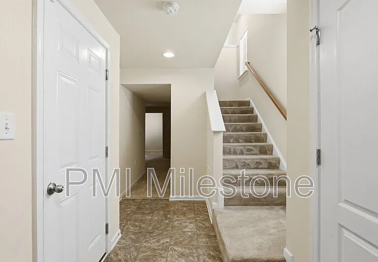 100 Bertelli Ct — Photo 18