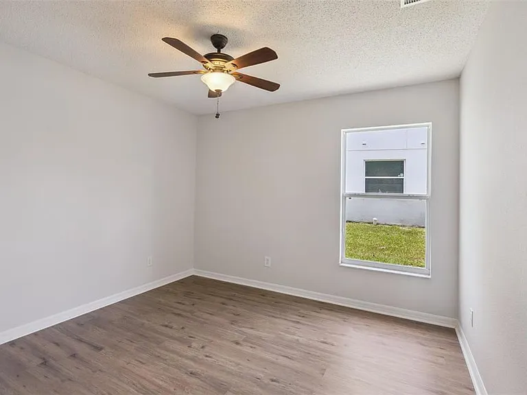 622 Delancey Dr — Photo 17