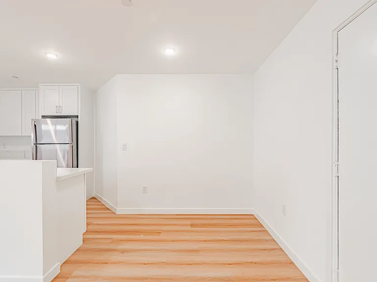 1755 N El Cerrito Pl #405 — Photo 9