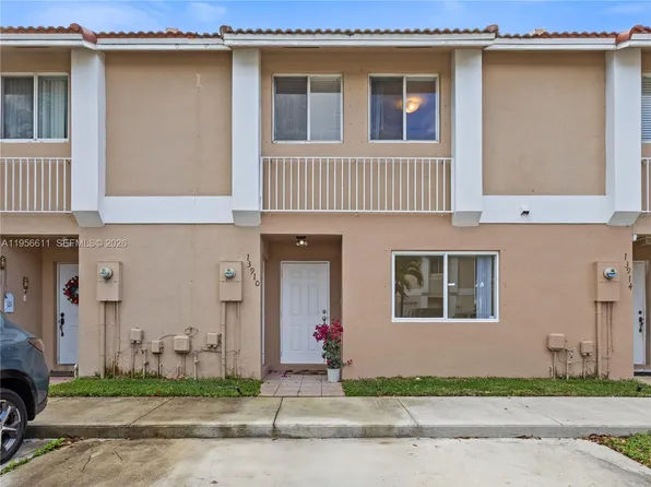 13910 SW 177th Ter, Miami, FL 33177