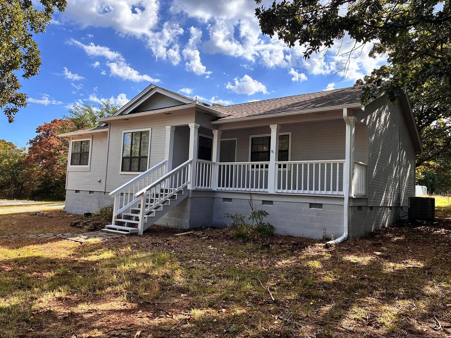 3 Bed 2 Bath in Prue - Renovated and Move-in Ready! — Photo 2