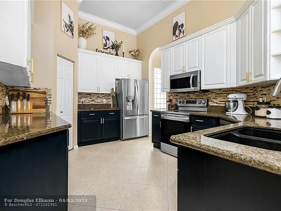 3rd image of 5874 NW 125th Ter
