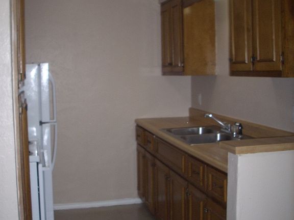 4th image of 130 Mowery Ln #15