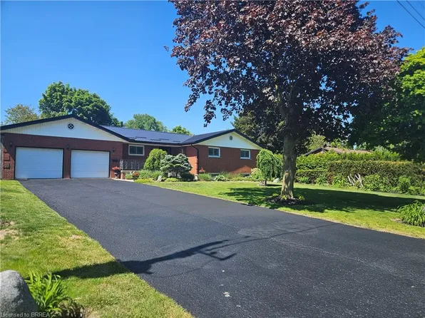 14 Alpha St, Norfolk County, ON N4B 1B2