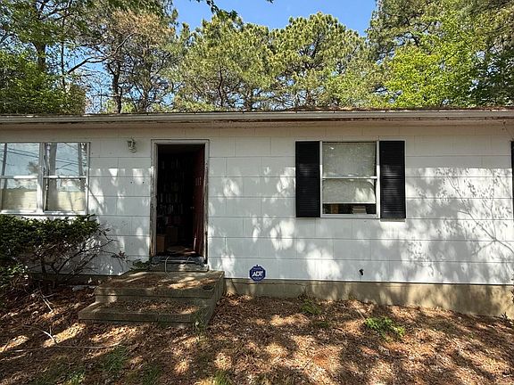 3rd image of 136 Sloop Road