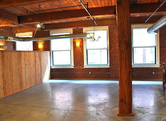 4th image of 703 N 13th St Unit 301