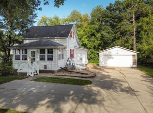109 Menhall Dr, Edgerton, WI 53534