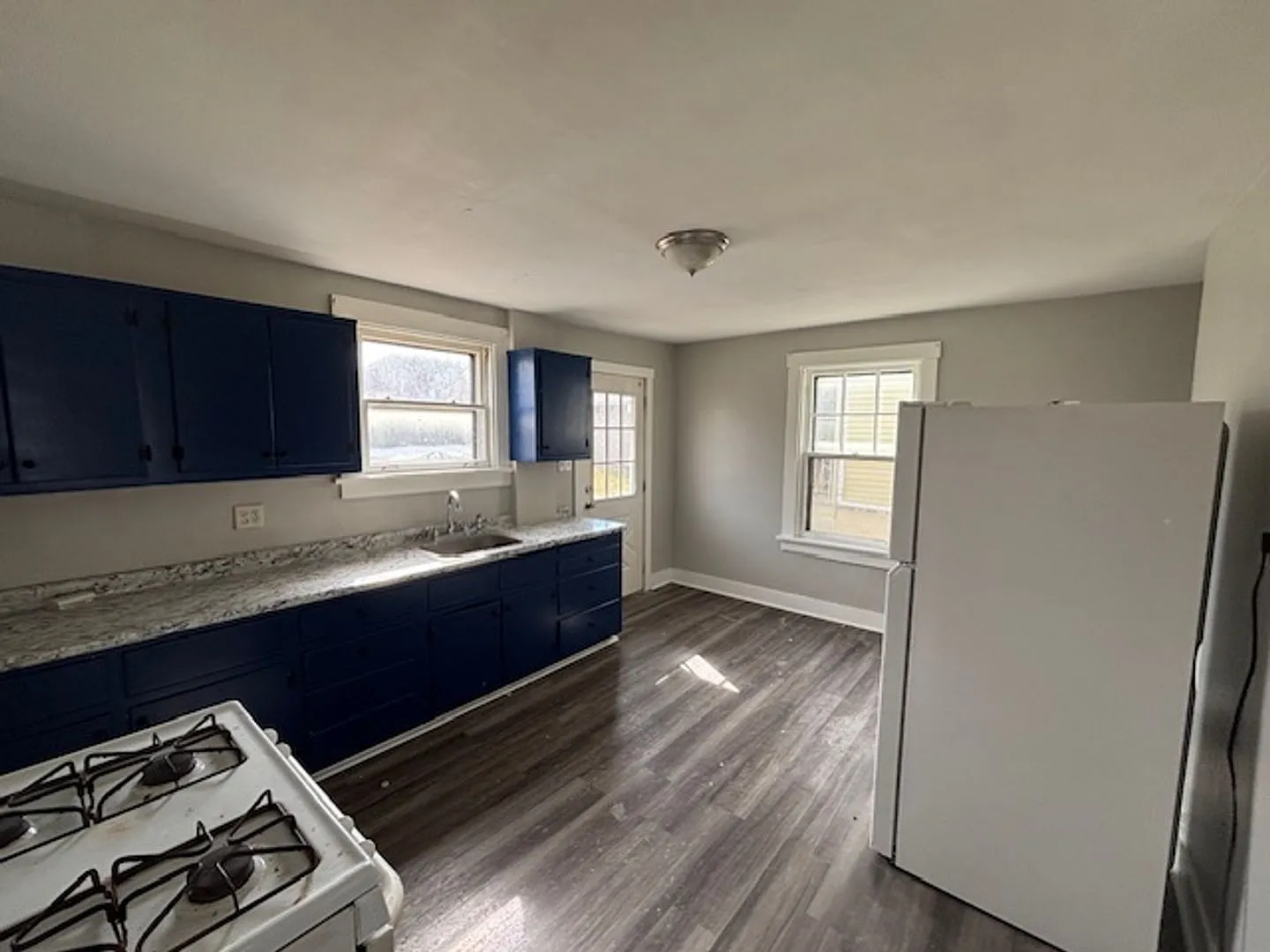 618 Farnsworth Ave. Clairton, PA 15025 2 bed/1 bath — Photo 2