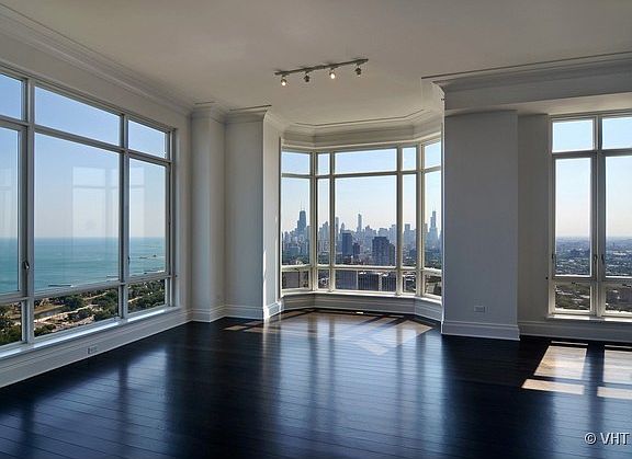 3rd image of 2550 N Lakeview Ave #D6-35