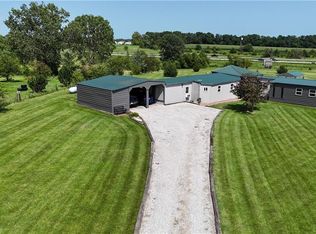 33622 100th St, Cameron, MO 64429