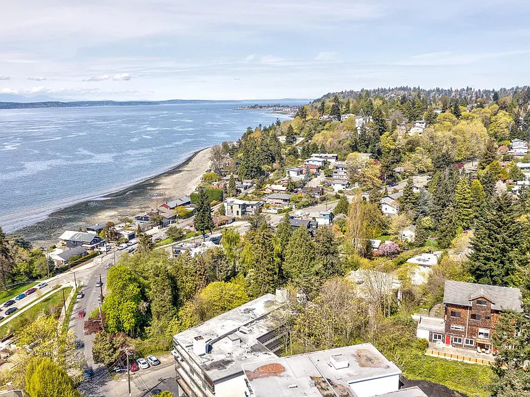7013 Seaview Ter SW #B — Photo 24