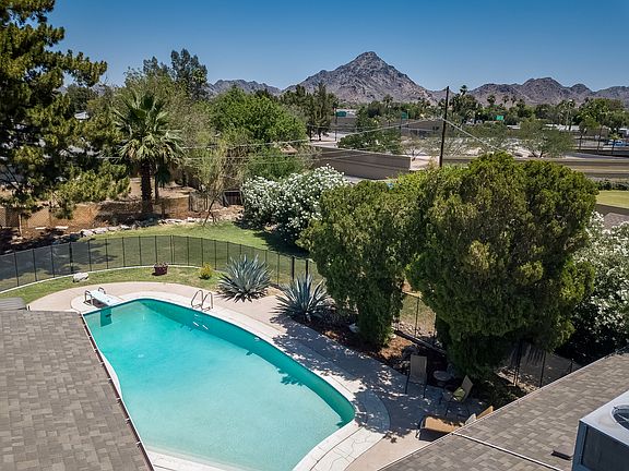 2nd image of 1702 E Palo Verde Dr