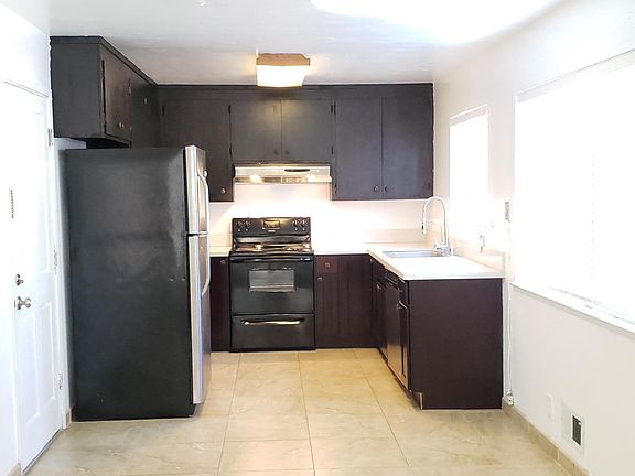 4th image of 166 Michael Dr