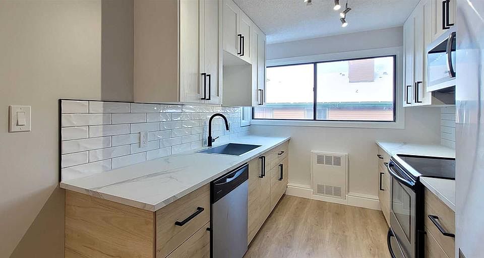 1st image of 2400 N 15th St SW #29