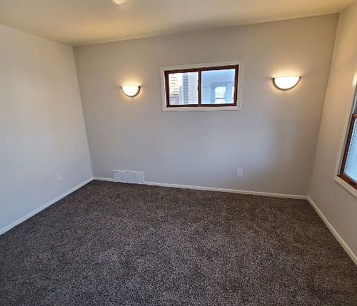 3rd image of 7023 W National Ave