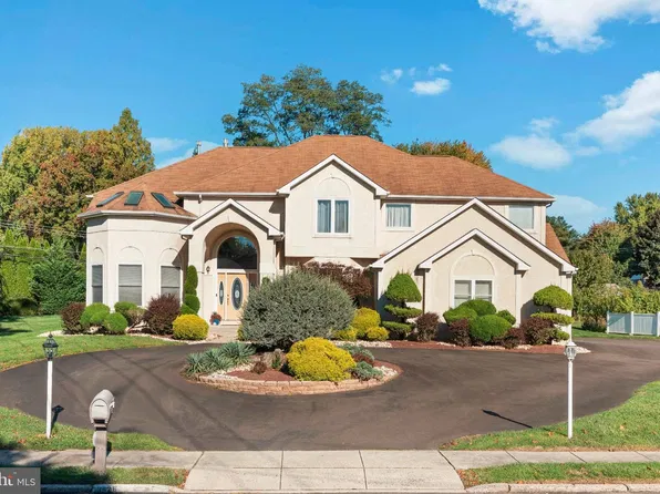 3826 Martin Rd, Huntingdon Valley, PA 19006