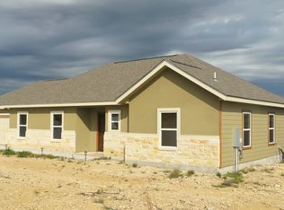 150 Rosss Rdg, Canyon Lake, TX 78133