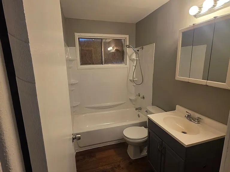 500 Saint Barbara Ln — Photo 6