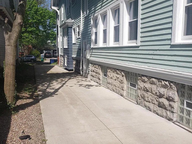 33 Norwood Ave — Photo 17