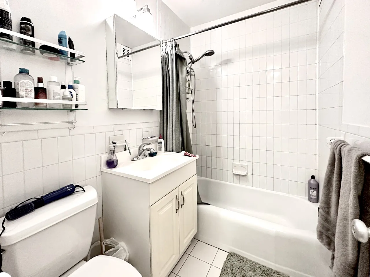 300 East 33rd Street — Photo 3