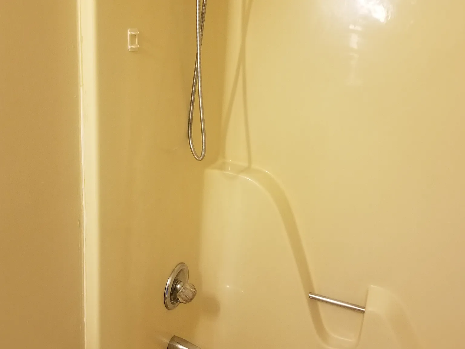 3 bed, 1872 sqft, $1,600 — Photo 4