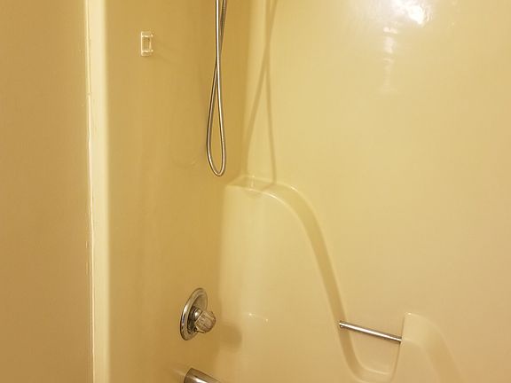 4th image of 615 Ranch Hill Dr