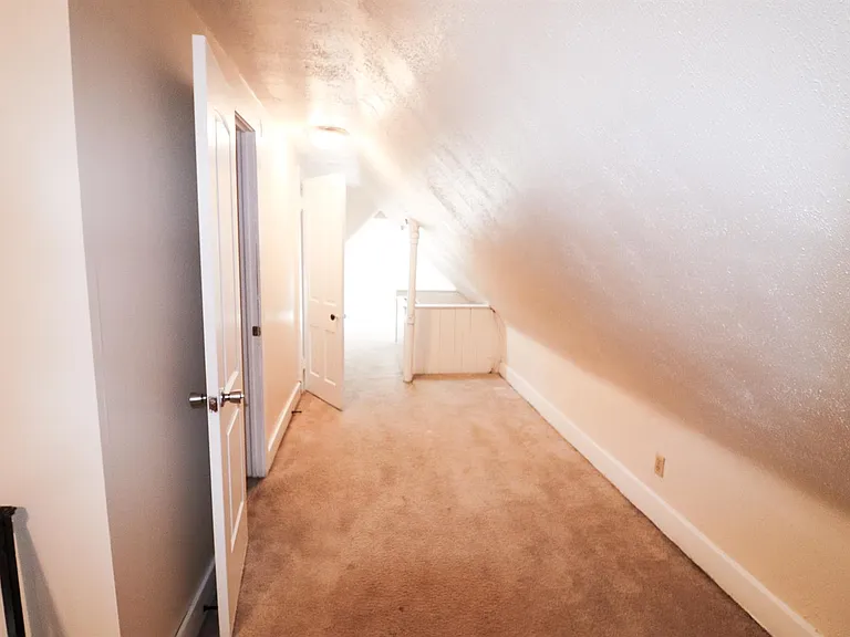 2615 Eden Avenue — Photo 12