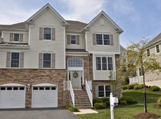 29 Baxter Ln, West Orange, NJ