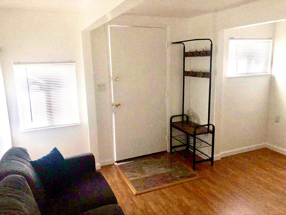 1st image of 936 Paloma Ave #B